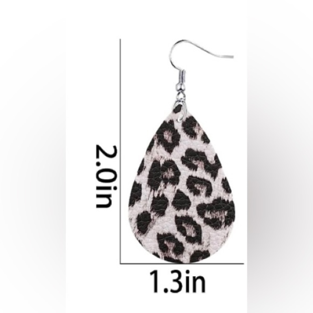 NWT TEAR DROP EARRING, Leopard Print